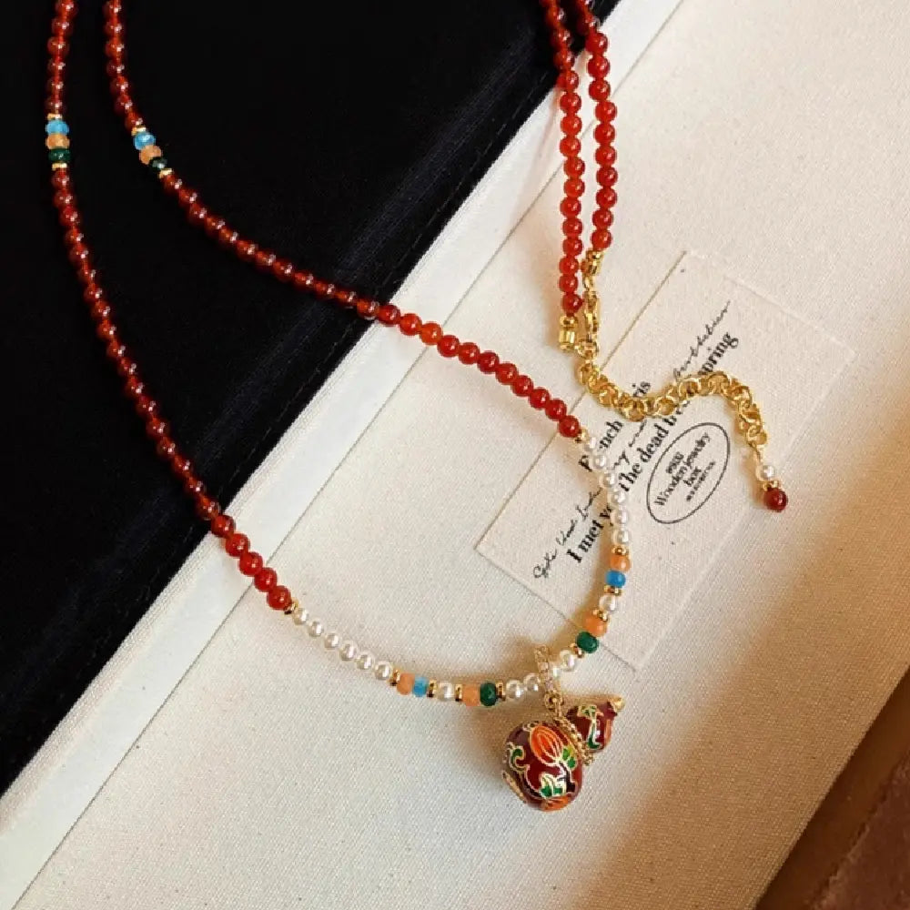 Natural Agate Gourd Necklace – Feng Shui Protection & Luck Pendant Luxury Pearl Long Chain Gift Set