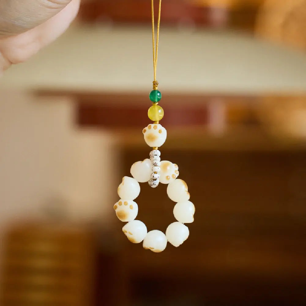 Natural White Bodhi Cat Paw Lucky Charm – Taoist Protection & Good Fortune Amulet Gift Set